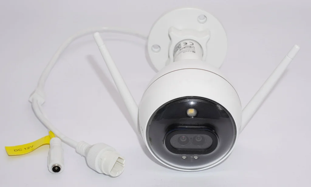 Giới thiệu camera EZviz C3X CS-CV310